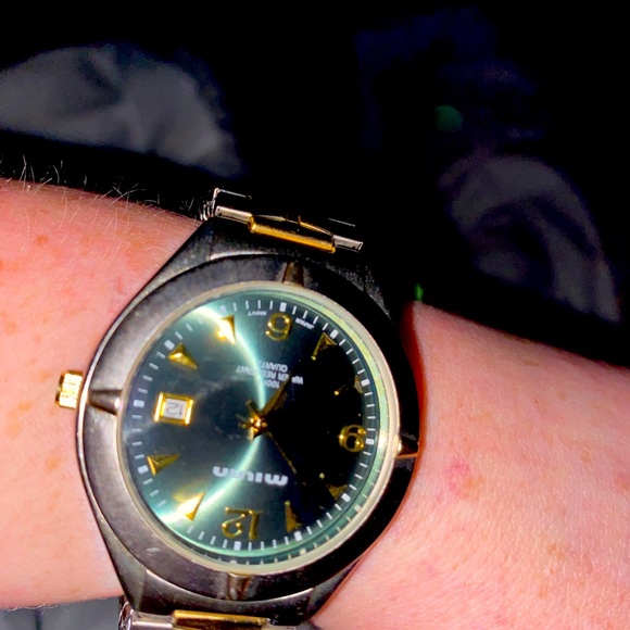 Men’s Milan Watch with Green Face - Picture 2 of 3